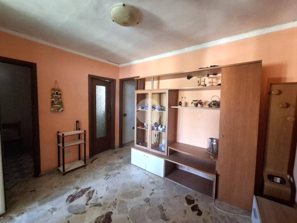 appartamento in vendita a Palermo in zona Partanna