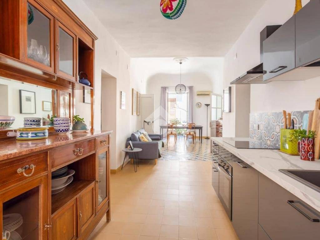 appartamento in vendita a Palermo in zona Centro storico