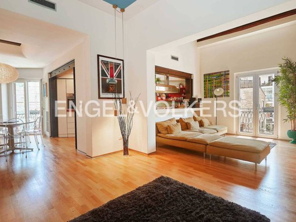 appartamento in vendita a Palermo in zona Malaspina/Palagonia