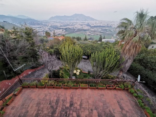 casa indipendente in vendita a Palermo in zona Boccadifalco