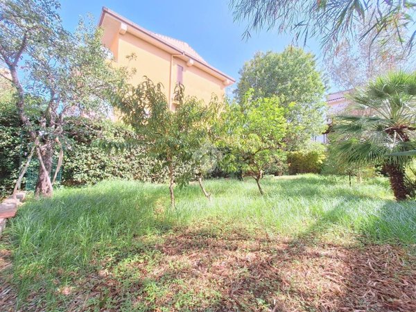 casa indipendente in vendita a Palermo in zona Pallavicino