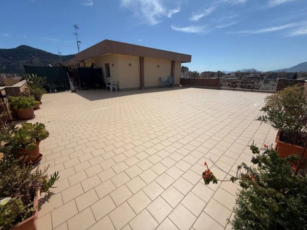 appartamento in vendita a Palermo in zona San Lorenzo