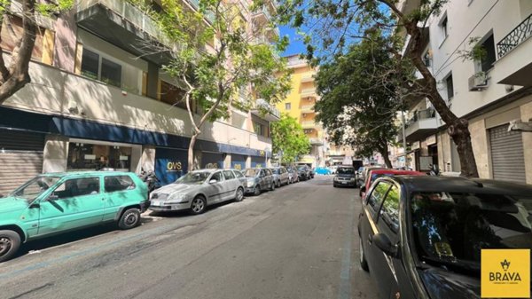 negozio in vendita a Palermo in zona Libertà