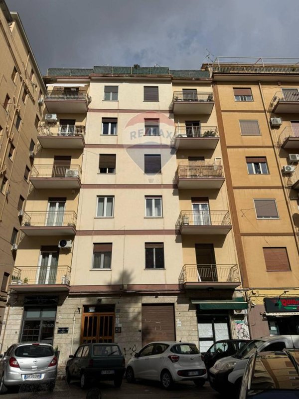 appartamento in vendita a Palermo in zona Zisa