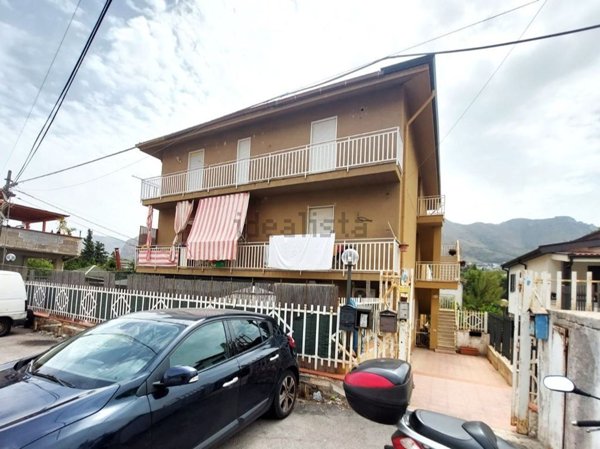 appartamento in vendita a Palermo in zona Mezzomonreale