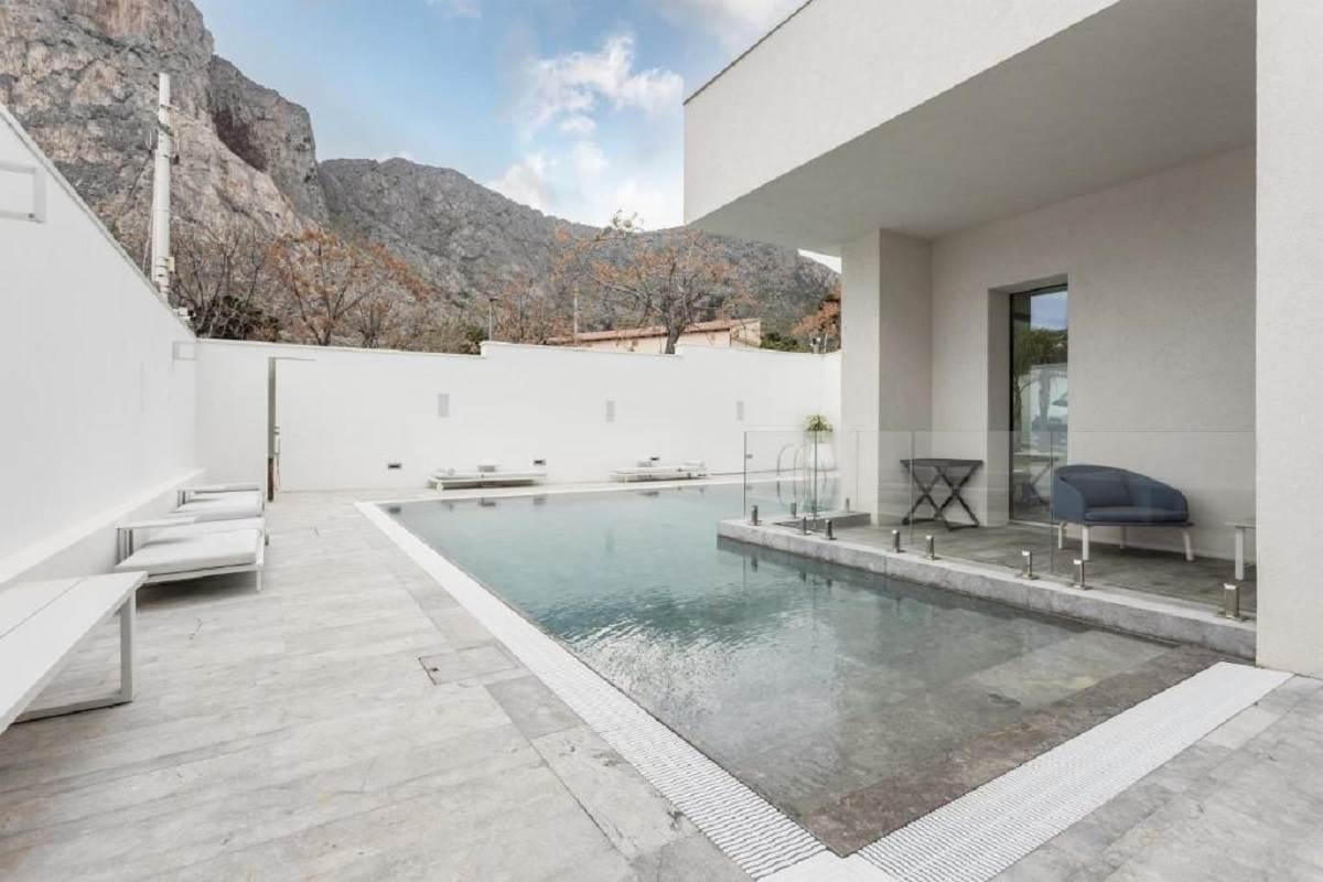 casa indipendente in vendita a Palermo in zona Tommaso Natale