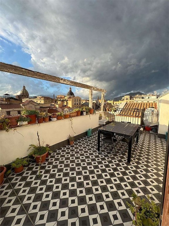 appartamento in vendita a Palermo in zona Centro storico