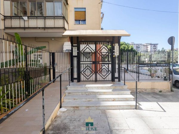 appartamento in vendita a Palermo in zona Montegrappa / Santa Rosalia