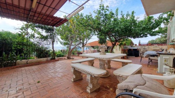 casa indipendente in vendita a Palermo in zona Sferracavallo