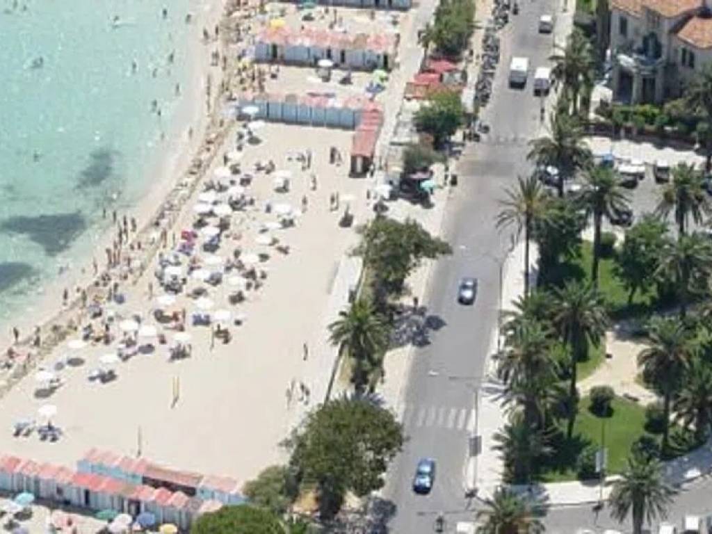 casa indipendente in vendita a Palermo in zona Mondello