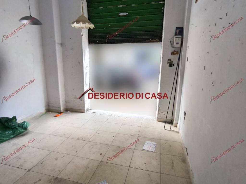 negozio in vendita a Palermo in zona Zisa