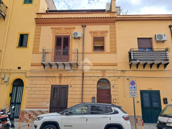 intera palazzina in vendita a Palermo in zona Montepellegrino