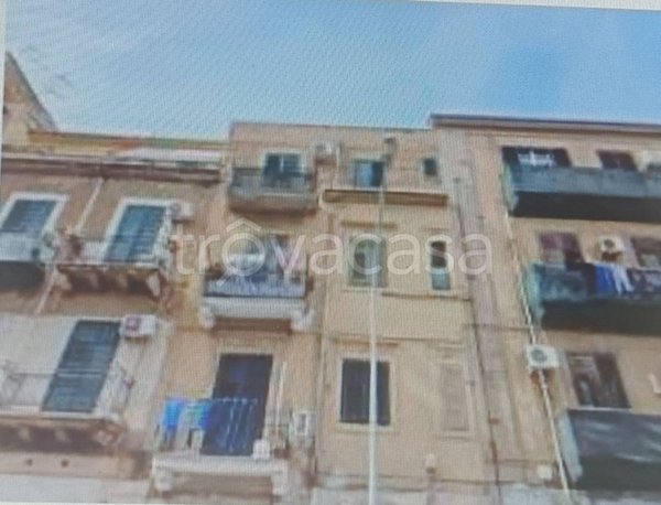 appartamento in vendita a Palermo in zona Zisa