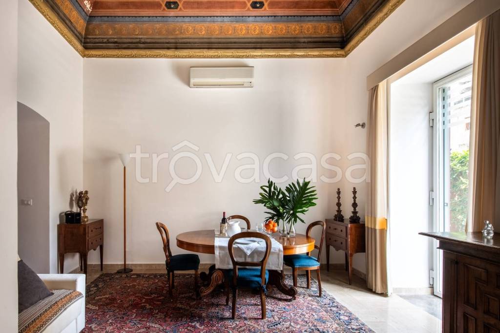 appartamento in vendita a Palermo in zona Politeama