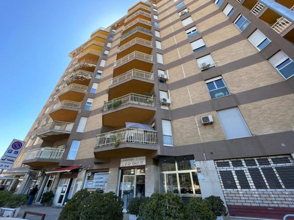 appartamento in vendita a Palermo in zona Zisa