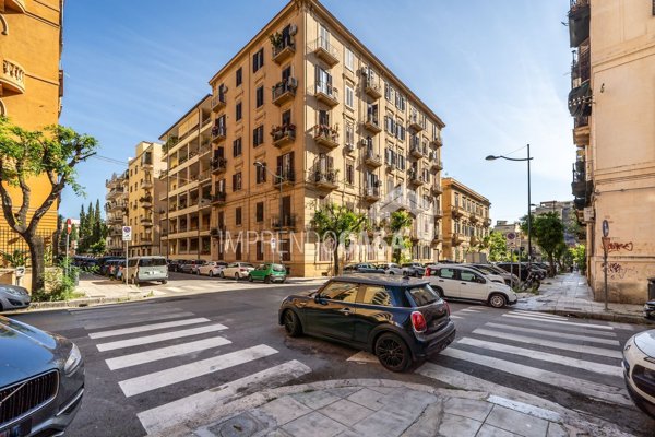 appartamento in vendita a Palermo in zona Libertà