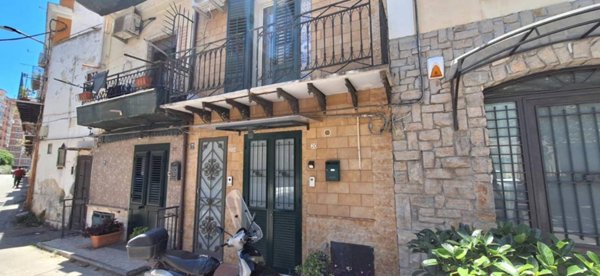 appartamento in vendita a Palermo in zona Borgo Nuovo
