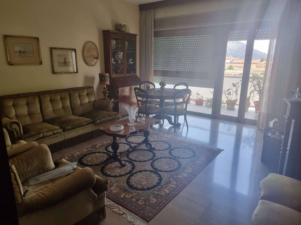 appartamento in vendita a Palermo in zona Resuttana