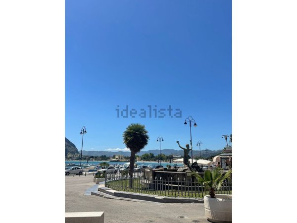 appartamento in vendita a Palermo in zona Mondello