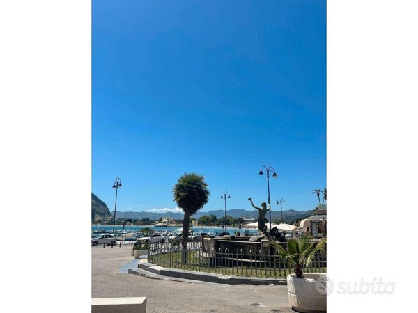 appartamento in vendita a Palermo in zona Mondello