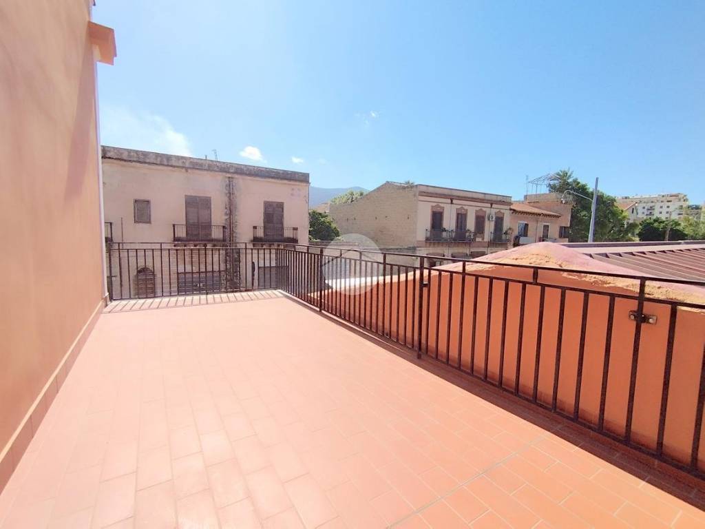 appartamento in vendita a Palermo in zona San Lorenzo