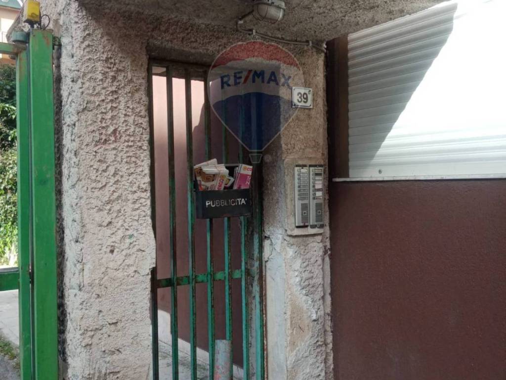 negozio in vendita a Palermo in zona Altarello