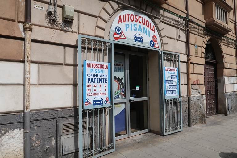 negozio in vendita a Palermo