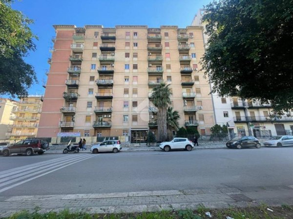 appartamento in vendita a Palermo in zona Montegrappa / Santa Rosalia
