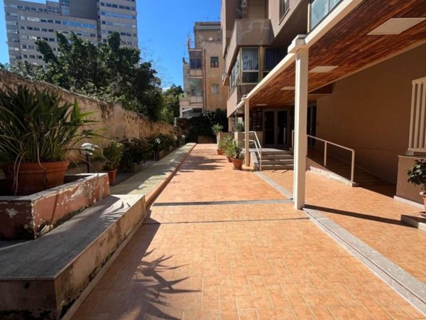 appartamento in vendita a Palermo in zona Resuttana