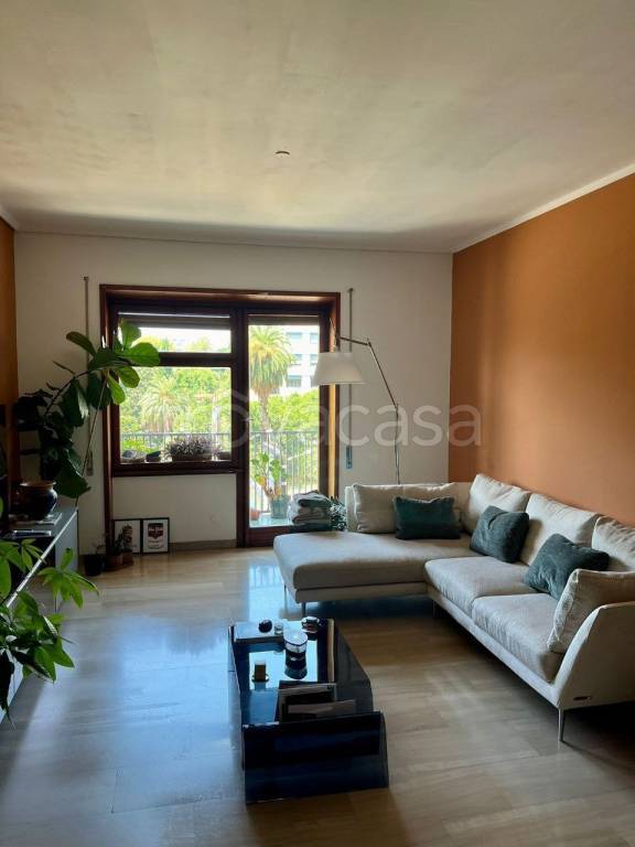 appartamento in vendita a Palermo in zona Politeama