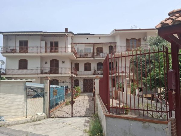 appartamento in vendita a Palermo in zona Villagrazia/Falsomiele