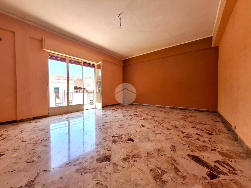 appartamento in vendita a Palermo in zona Partanna