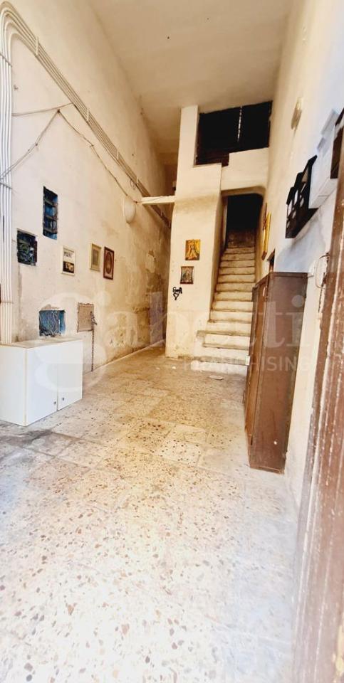 appartamento in vendita a Palermo in zona Montegrappa / Santa Rosalia