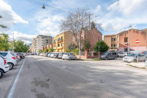 appartamento in vendita a Palermo in zona Montepellegrino