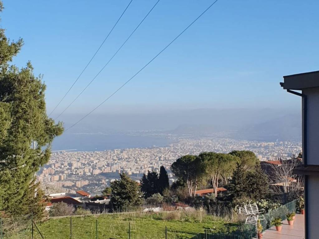 casa indipendente in vendita a Palermo in zona Borgo Nuovo