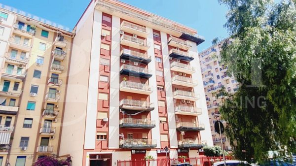 appartamento in vendita a Palermo in zona Montegrappa / Santa Rosalia