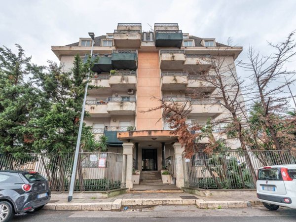 appartamento in vendita a Palermo in zona Tommaso Natale
