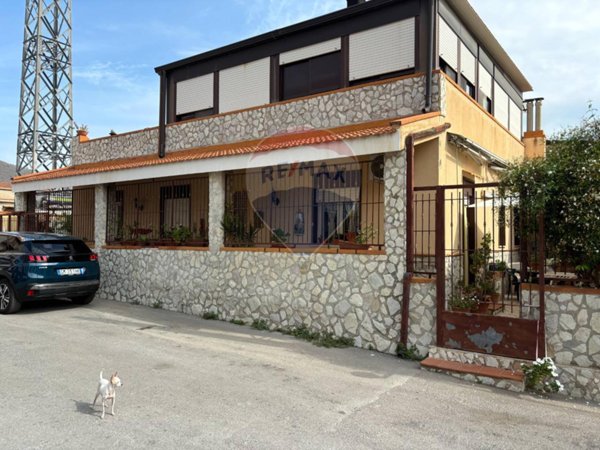 casa indipendente in vendita a Palermo