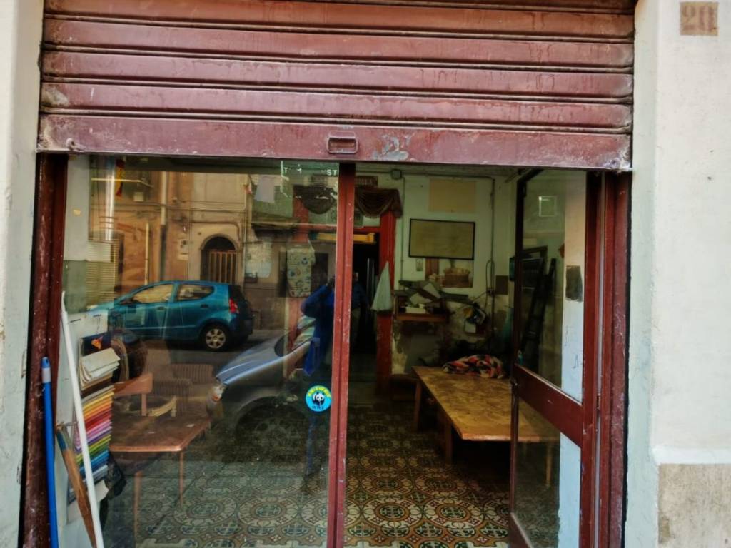 appartamento in vendita a Palermo in zona Malaspina/Palagonia