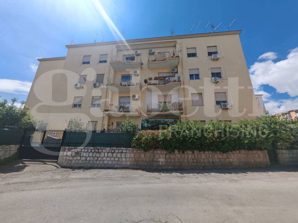 appartamento in vendita a Palermo in zona Montegrappa / Santa Rosalia