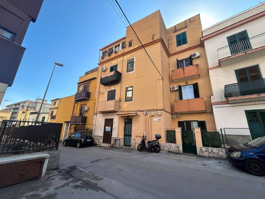 appartamento in vendita a Palermo in zona Altarello