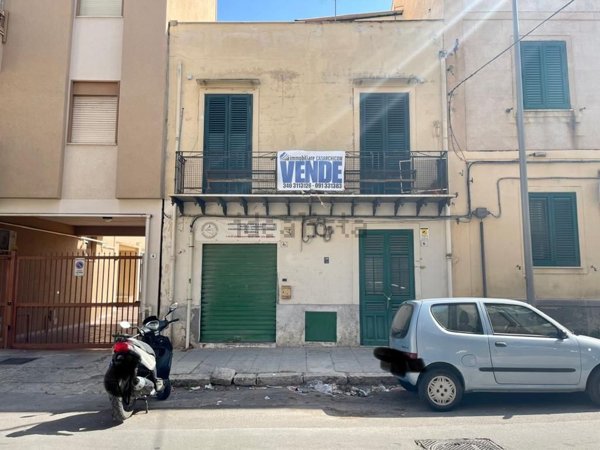 appartamento in vendita a Palermo in zona Calatafimi / Cuba