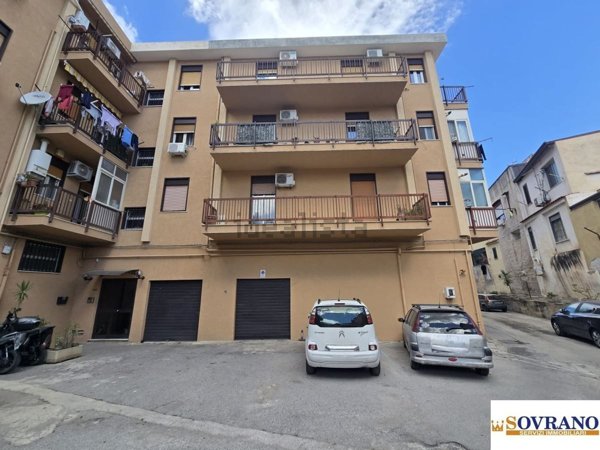 appartamento in vendita a Palermo in zona Mezzomonreale