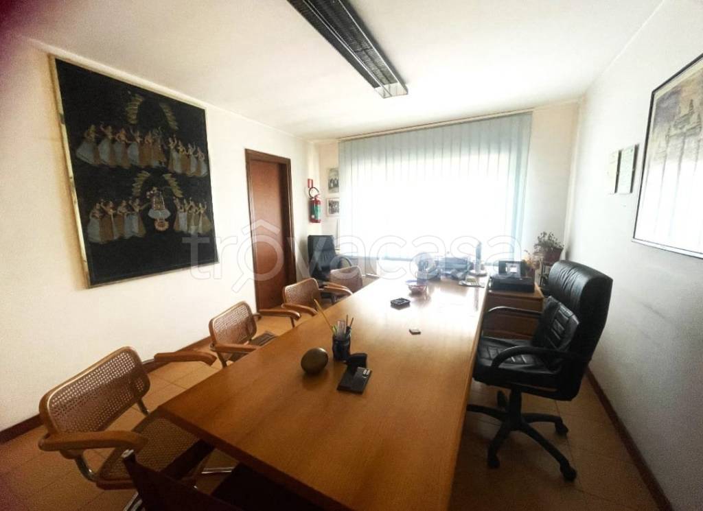 appartamento in vendita a Palermo in zona Malaspina/Palagonia