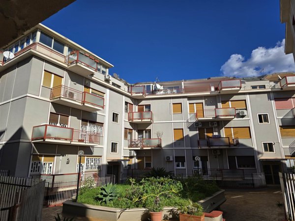 appartamento in vendita a Palermo