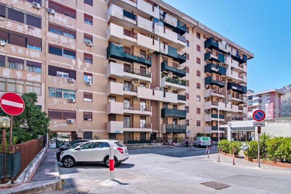 appartamento in vendita a Palermo in zona Tommaso Natale