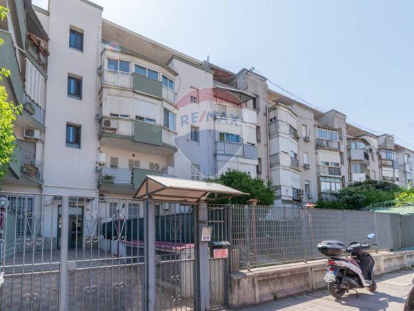 appartamento in vendita a Palermo in zona Malaspina/Palagonia