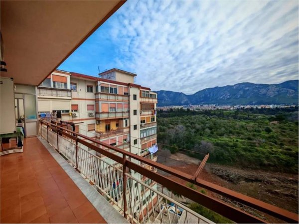 appartamento in vendita a Palermo in zona Oreto