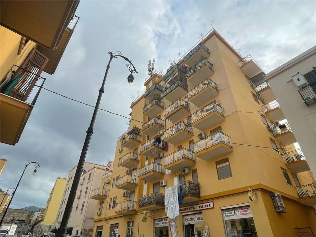 appartamento in vendita a Palermo in zona Centro storico