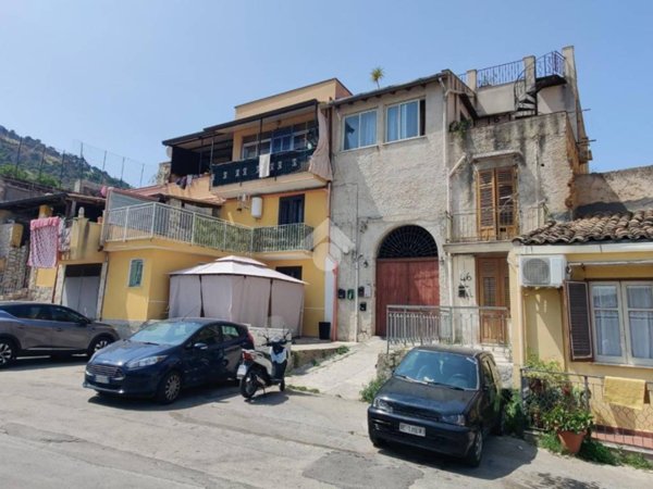 appartamento in vendita a Palermo in zona Villagrazia/Falsomiele